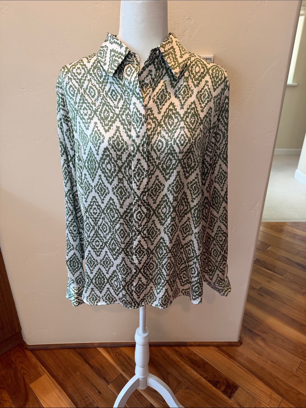 Zara Olive Green and White Geometric Print Button-Down Blouse